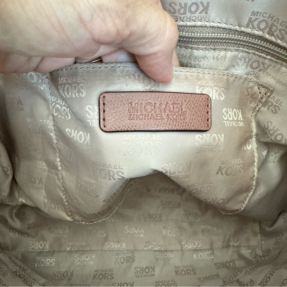 MICHAEL KORS Jet Set Travel Small Tote Pale Pink Pebble Grain Leather - Picture 13 of 13